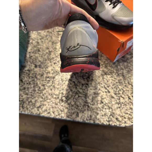 Nike Kobe 5 Wolf Grey Basketball Shoes 10.5 main image 4